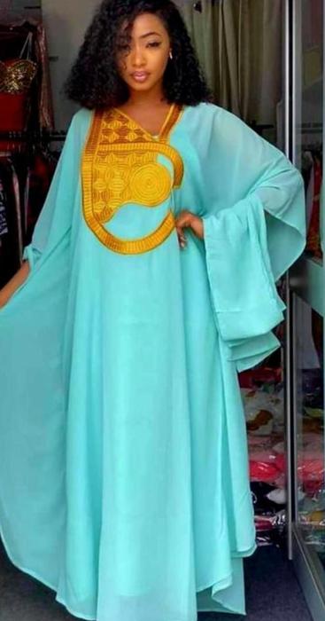 Robe traditionnelle brodé pour femme