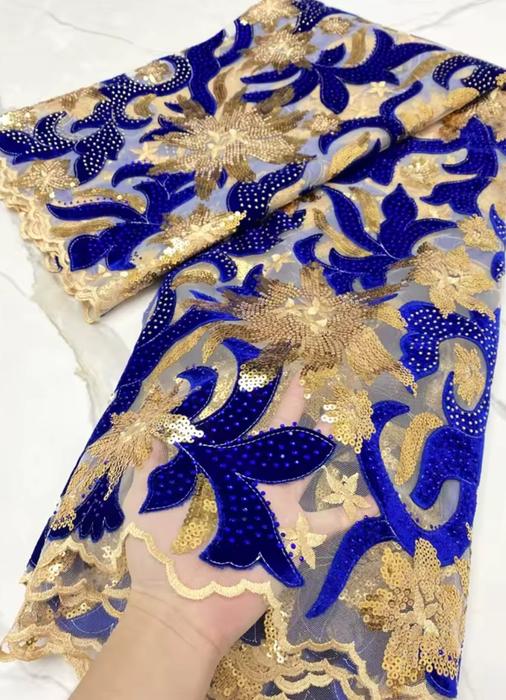 Tissu en dentelle et paillettes