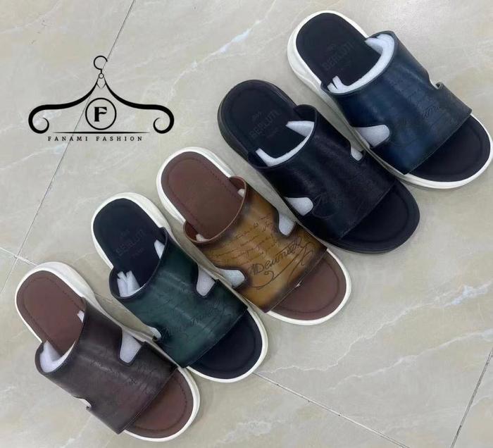 Chaussures ouverte pour hommes, Plusieurs couleurs, Plusieurs pointure, 45 euros