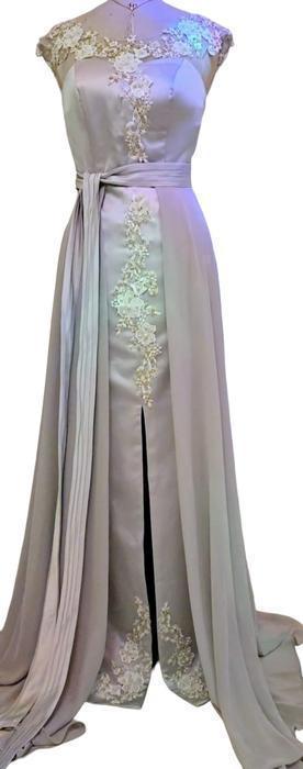 Robe de cérémonie  prêt du corps élégante tendance